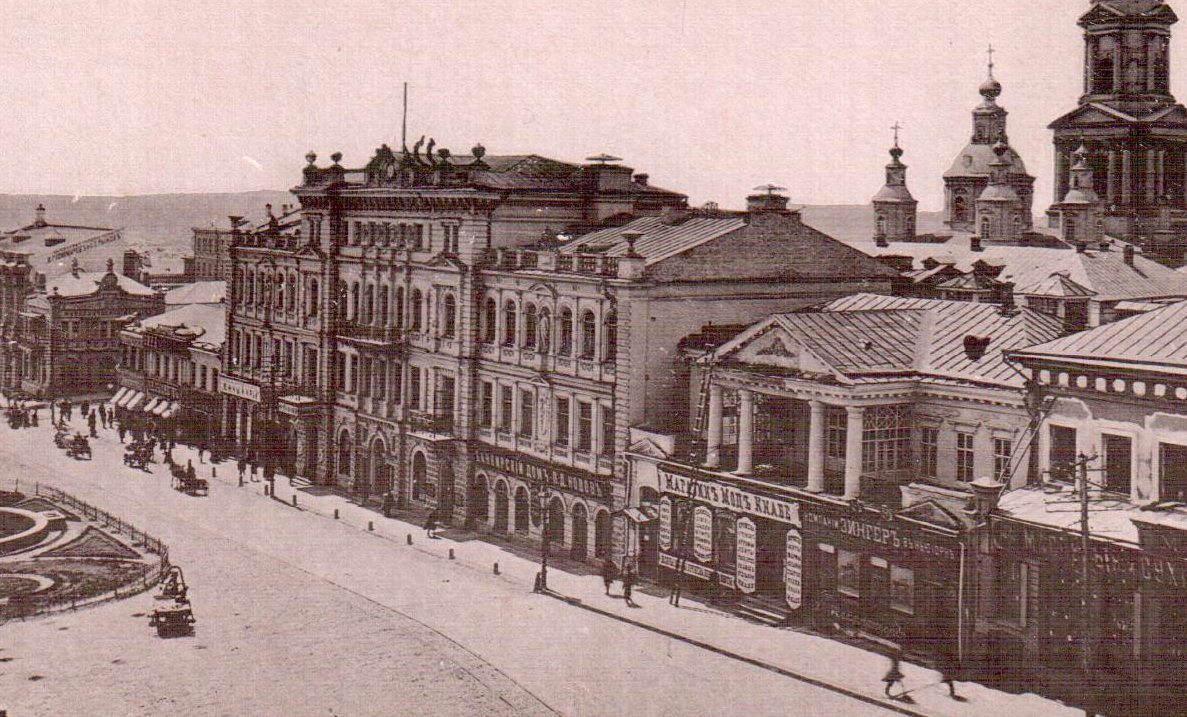 Николаевской площади